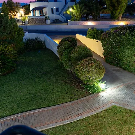 Angela Pefkos アパート *